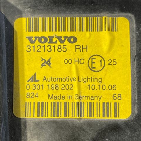 30698880 VOLVO Правая фара купить в Ирпень