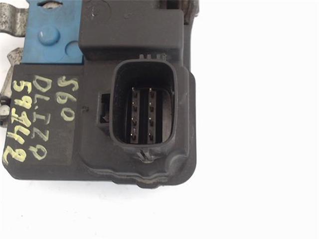 VOLVO 30699751 Замок двери передней левой в наличии Ирпень