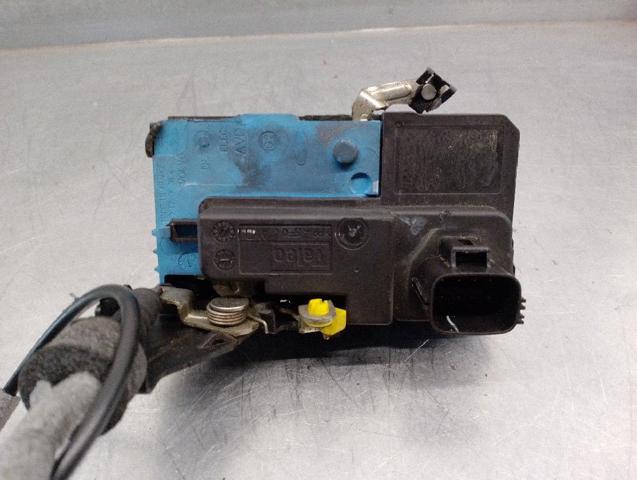 VOLVO 30699752 Замок передней правой двери в наличии Каменское
