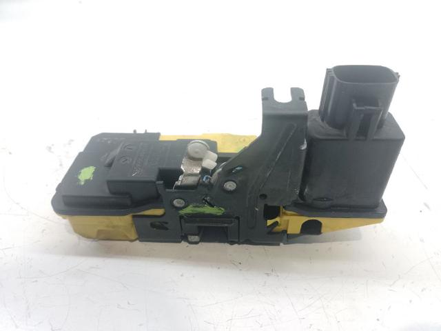 VOLVO 30699760 Замок двери задней левой в наличии Кривой Рог