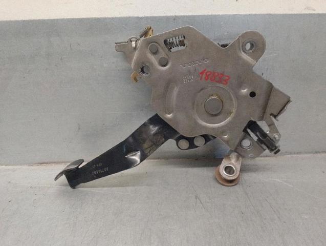 VOLVO 30714583 Педаль тормоза в наличии Николаев
