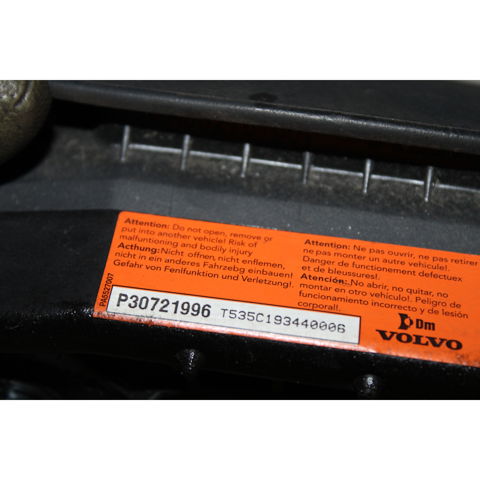VOLVO 30721996 в наличии Винница