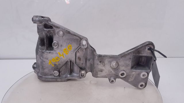 VOLVO 30731516 Кронштейн генератора в наличии Днепр