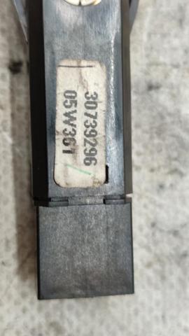 Botão de ativação do sinal de emergência Volvo S40 2 MS