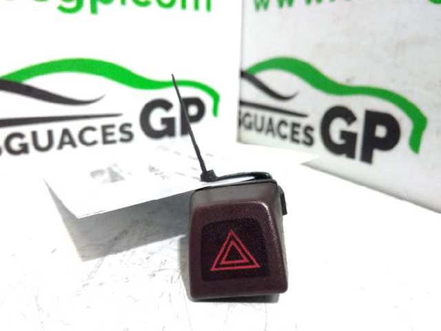 Botão de ativação do sinal de emergência Volvo S40 2 MS