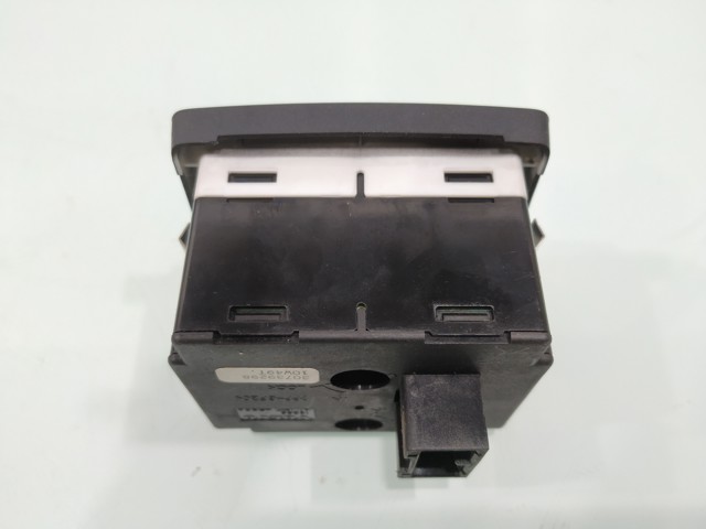 VOLVO 30739298 Переключатель света фар на "торпедо" в наличии Черновцы
