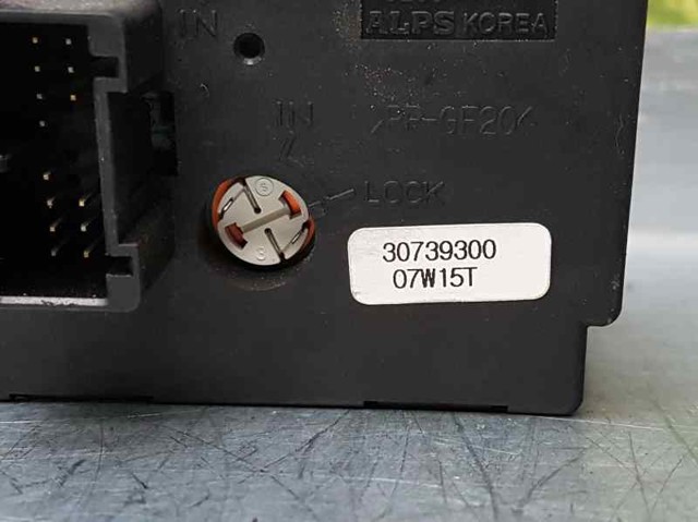 VOLVO 30739300 Переключатель света фар на "торпедо" в наличии Днепр