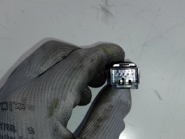 Botão de ativação do sinal de emergência Volvo XC90