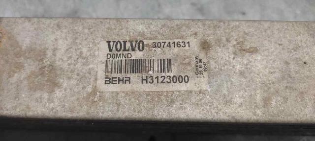 VOLVO 30741631 Интеркулер в наличии Черкассы