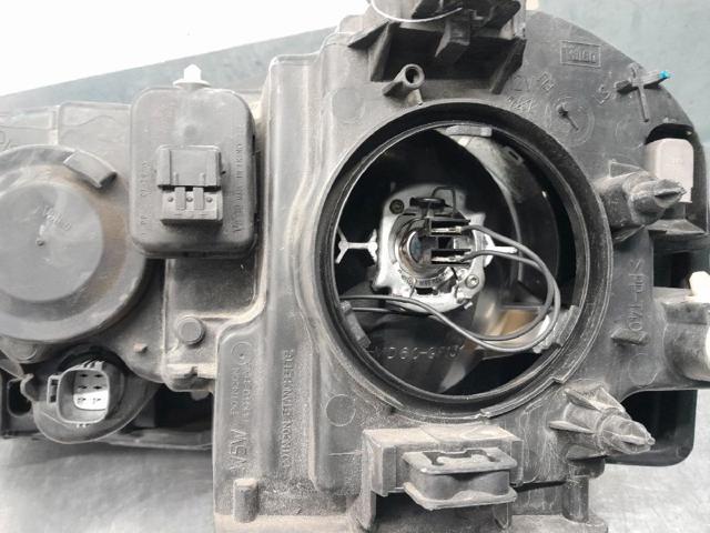 30744008 VOLVO Правая фара купить в Одесса