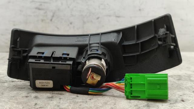 VOLVO 30744564 Левое боковое зеркало в наличии Запорожье