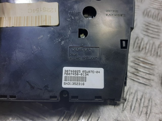 VOLVO 30746025 Блок управления кондиционером в наличии Житомир
