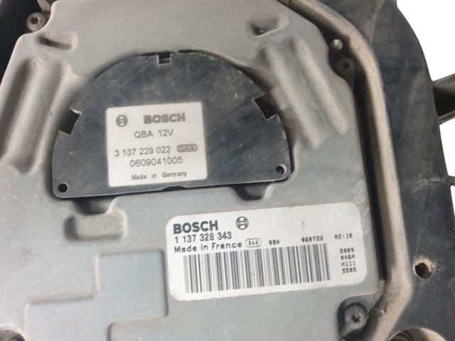 VOLVO 30749761 Электровентилятор охлаждения в наличии Черкассы