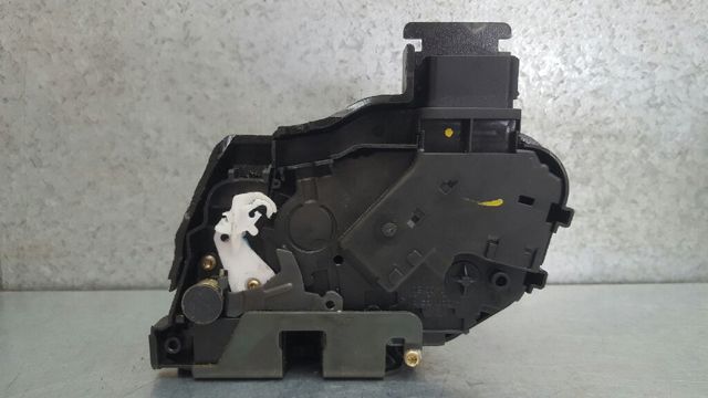 30753655 VOLVO Замок водительской двери купить в Ровно