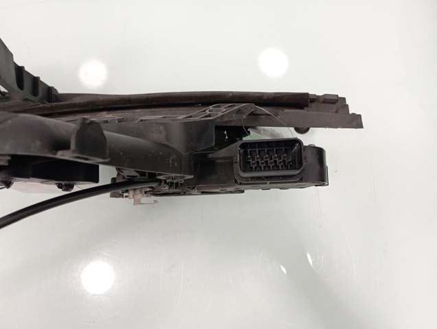 30753658 VOLVO Замок водительской двери купить в Винница