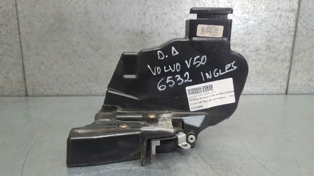 VOLVO 30753661 Замок передней правой двери в наличии Николаев