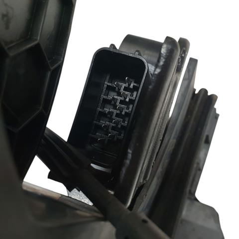30753673 VOLVO Замок двери задней правой купить в Винница