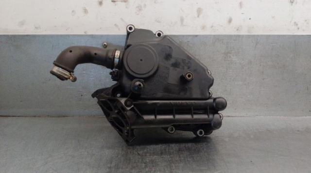 VOLVO 30757730 Корпус масляного фильтра в наличии Тернополь