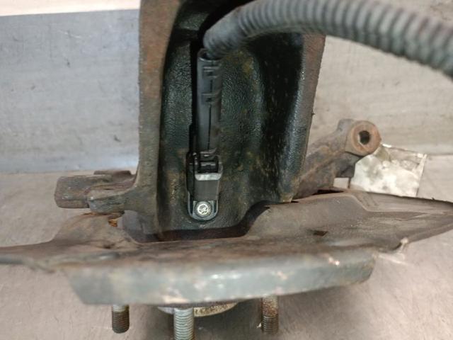 30760282 VOLVO Цапфа передняя левая купить в Николаев