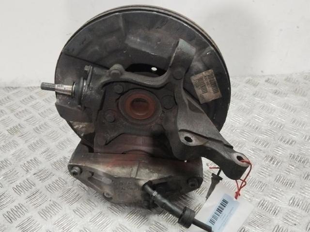 30760561 VOLVO Цапфа (поворотный кулак) передний левый купить в Николаев