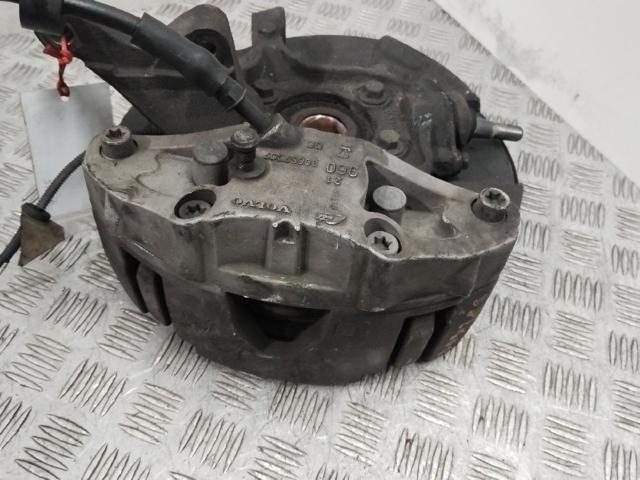 30760562 Цапфа передняя правая купить Ужгород