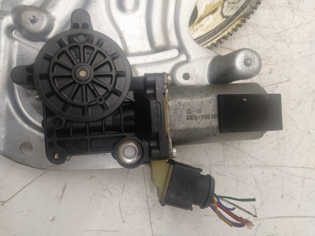 VOLVO 30762639 Стеклоподъемник передней правой двери в наличии Винница