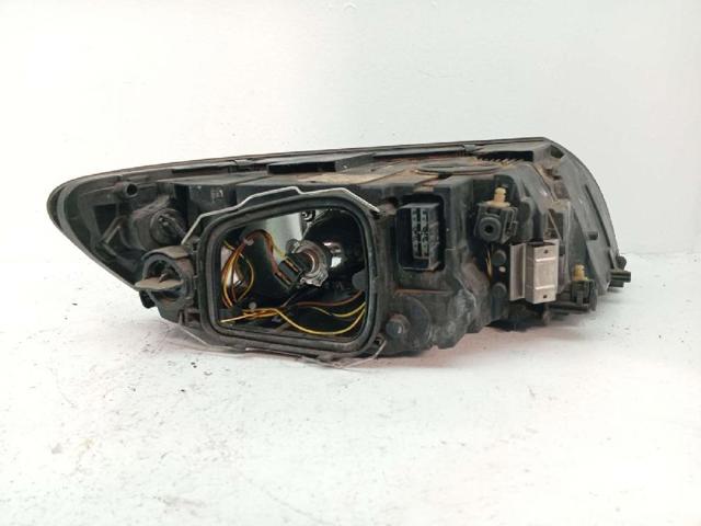 VOLVO 30763033 Левая фара в наличии Киев