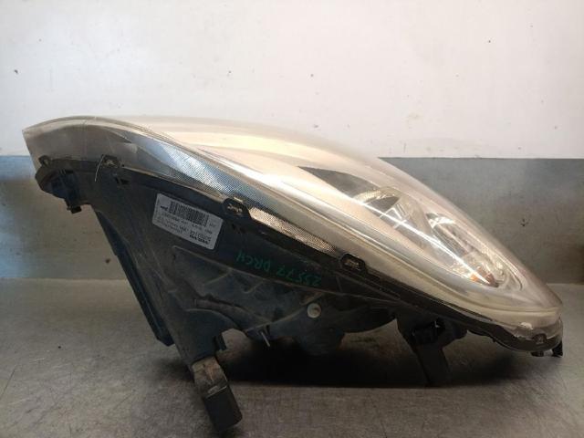 30763144 VOLVO Правая фара купить в Винница
