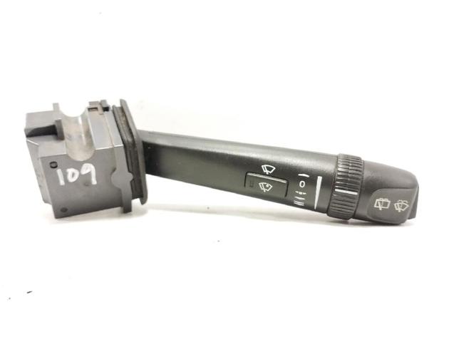 VOLVO 30768101 Переключатель подрулевой правый в наличии Ровно