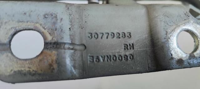 VOLVO 30779283 Петля капота правая в наличии Ровно