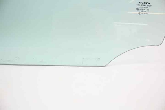 30779421 VOLVO Стекло двери передней левой купить в Ровно