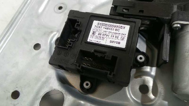VOLVO 30784509 Стеклоподъемник передней левой двери в наличии Кривой Рог