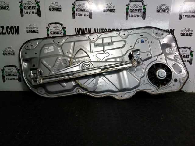 Mecanismo de acionamento de vidro da porta dianteira direita 30784510 VOLVO