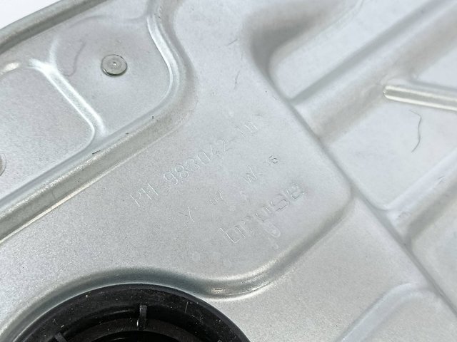 VOLVO 30784512 Механизм стеклоподъемника двери задней правой в наличии Кривой Рог