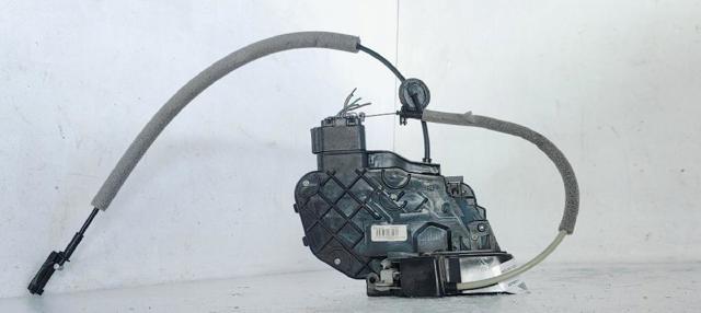 30799311 VOLVO Замок водительской двери купить в Киев