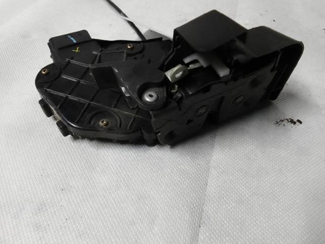 30799325 VOLVO Замок двери задней левой купить в Чернигов