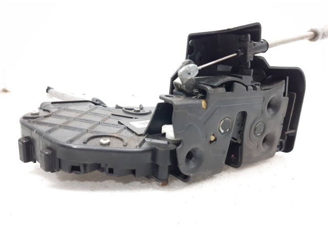 30799325 VOLVO Замок двери задней левой купить в Ирпень