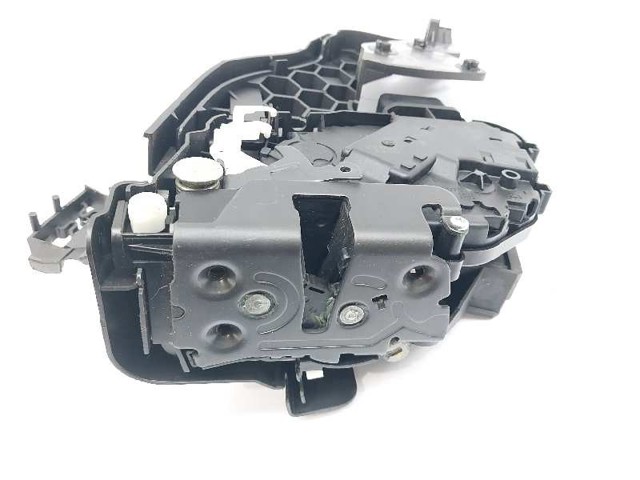 30799326 VOLVO Замок двери задней левой купить в Черновцы