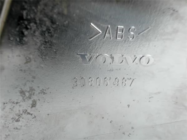VOLVO 30806987 Указатель поворота правый в наличии Полтава