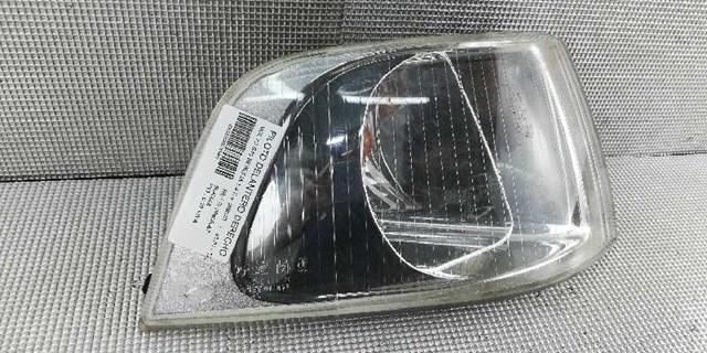 VOLVO 30806987 Поворотник правый в наличии Киев