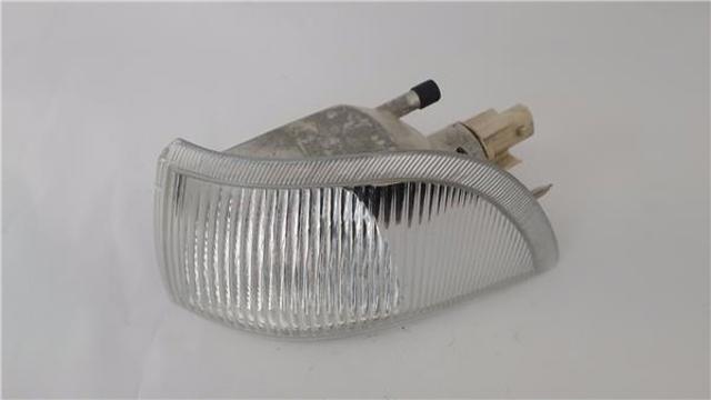 VOLVO 30854653 Поворотник левый в наличии Львов
