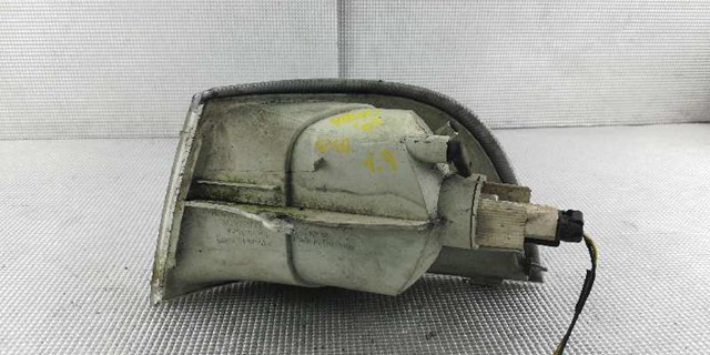 VOLVO 30862524 Указатель поворота правый в наличии Винница
