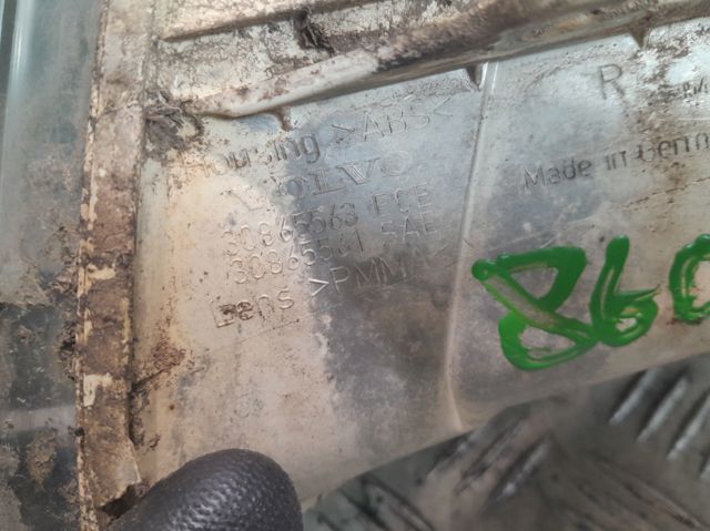 VOLVO 30865563 Указатель поворота левый в наличии Запорожье
