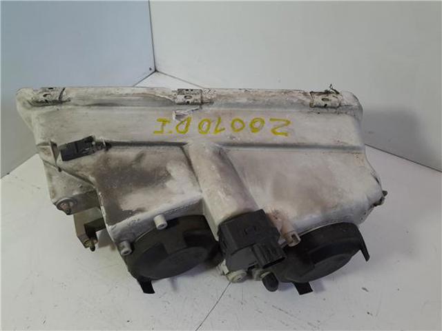 VOLVO 30899682 Левая фара в наличии Полтава