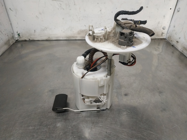 HYUNDAI 311101R200 Бензонасос в наличии Сумы
