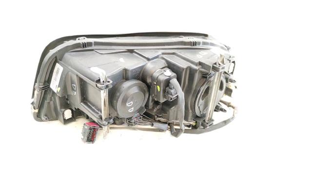 31111191 VOLVO Правая фара купить в Днепр