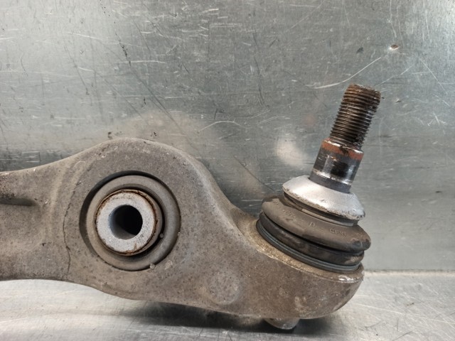 31126798108 BMW Рычаг передней подвески нижний правый купить в Каменское