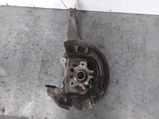 BMW 31206884386 Цапфа передняя правая в наличии Кривой Рог