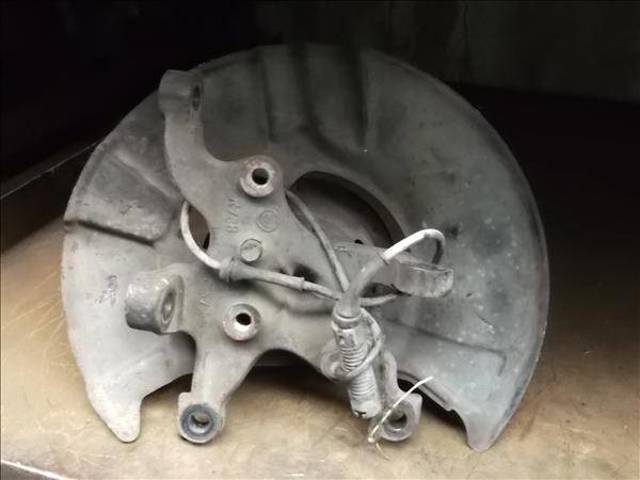 31211092080 BMW Цапфа (поворотный кулак) передний правый купить в Черкассы