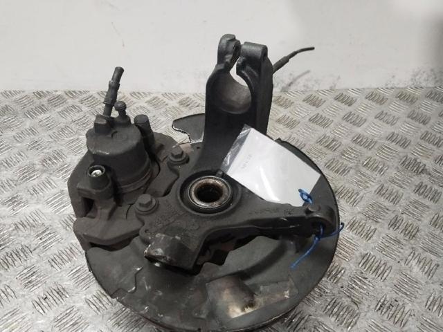 VOLVO 31212948 Цапфа (поворотный кулак) передний правый в наличии Ирпень